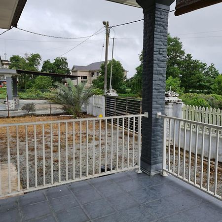 Teratak Che Esah Guest House Free Wifi Netflix Pasir Mas Exteriér fotografie
