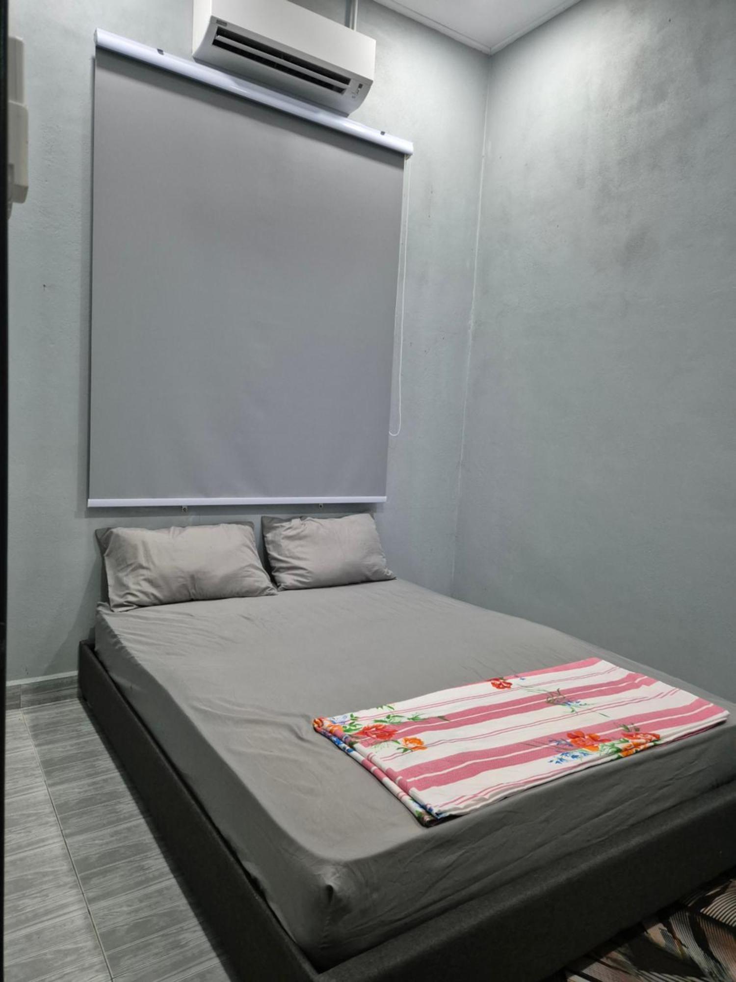 Teratak Che Esah Guest House Free Wifi Netflix Pasir Mas Exteriér fotografie
